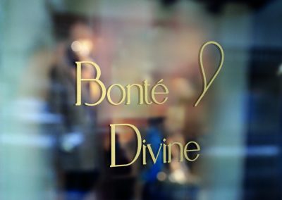 vitrophanie bonté divine