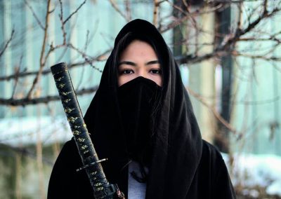 portrait d'une femme ninja